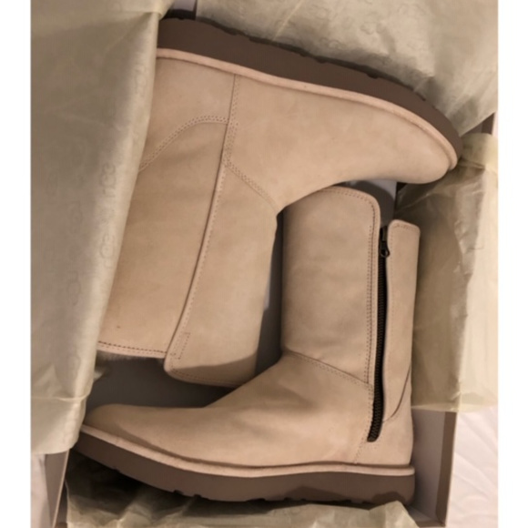 ugg w abree short ii